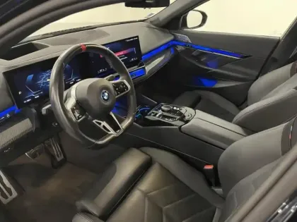 Photo 8 BMW Serie 5 Série 5 i5 M60 601ch xDrive