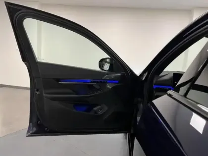 Photo 6 BMW Serie 5 Série 5 i5 M60 601ch xDrive