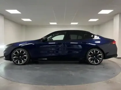 Photo 5 BMW Serie 5 Série 5 i5 M60 601ch xDrive