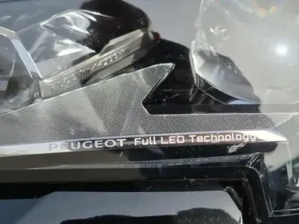 Photo 5 Peugeot 3008  HYBRID 225ch GT Pack e-EAT8