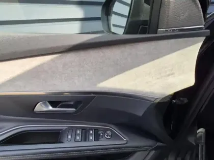 Photo 9 Peugeot 3008  HYBRID 225ch GT Pack e-EAT8