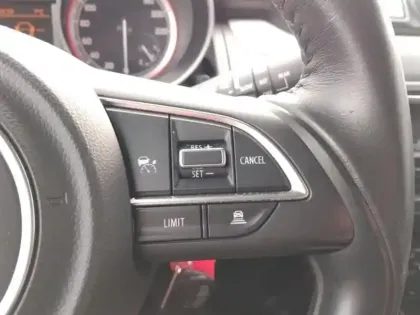 Photo 13 Suzuki Swift  1.2 Dualjet Hybrid 83ch Avantage