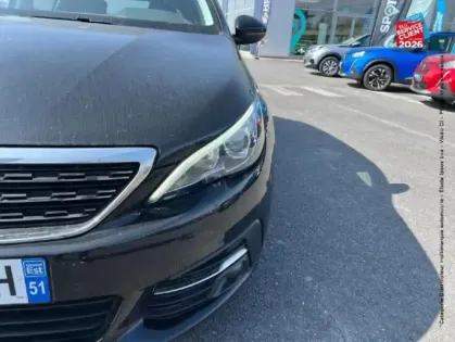 Photo 12 Peugeot 308  1.5 BlueHDi 130ch S&S Allure