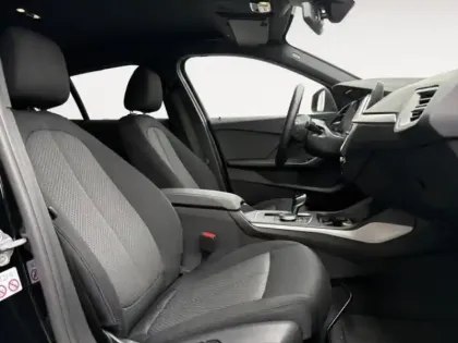 Photo 14 BMW Serie 1 Série 1 118iA 136ch Business Design DKG7