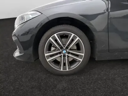 Photo 13 BMW Serie 1 Série 1 118iA 136ch Business Design DKG7