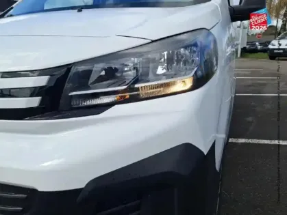 Photo 12 Peugeot Expert  Fg M 2.2 Diesel 150ch Pack Premium Connect