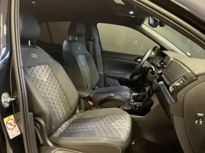 Photo 9 Volkswagen T-cross  1.0 TSI 116ch R-Line Edition DSG7