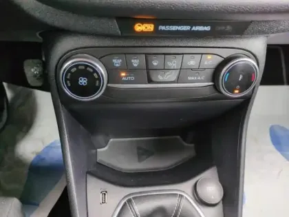 Photo 7 Ford Fiesta  1.0 Flexifuel 95ch Titanium Business 5p