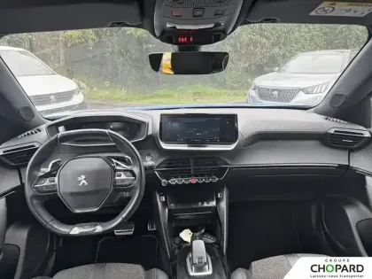 Photo 33 Peugeot 2008  PureTech 130 S&S EAT8