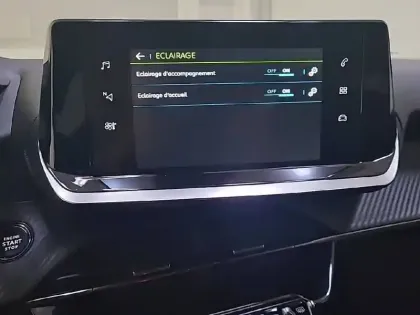 Photo 56 Peugeot 2008  Electrique 136 ch