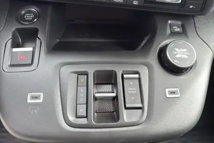 Photo 82 Peugeot Partner  DANGEL 4X4 FGN DIESEL 130 CH M AUTOMATIQUE