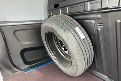 Photo 43 Peugeot Partner Gén. III Ph2 Base 4