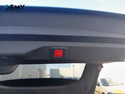 Photo 11 Peugeot 3008  Hybrid 136 e-DCS6