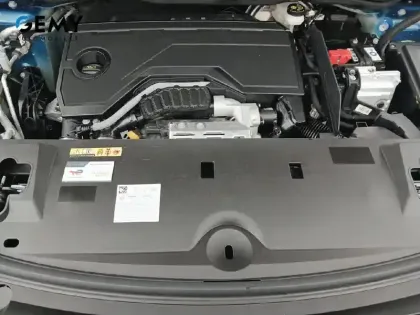 Photo 78 Peugeot 3008  Hybrid 136 e-DCS6