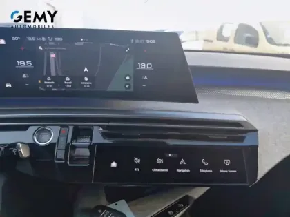 Photo 13 Peugeot 3008  Hybrid 136 e-DCS6