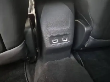 Photo 68 Peugeot 2008  Electrique 136 ch