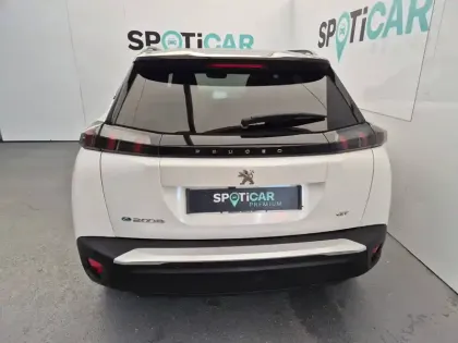 Photo 52 Peugeot 2008  Electrique 136 ch