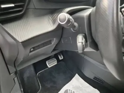 Photo 70 Peugeot 2008  Electrique 136 ch