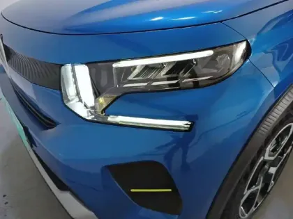 Photo 39 Citroën C3 Gén. IV Ph1 PLUS 5