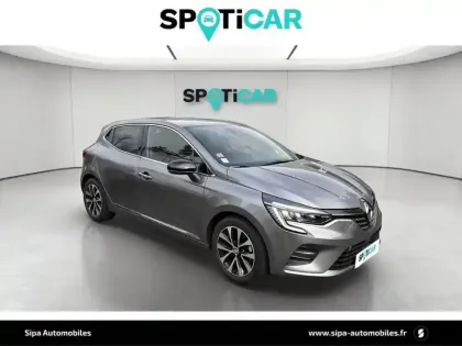 Photo 99 Renault Clio  E-Tech full hybrid 145