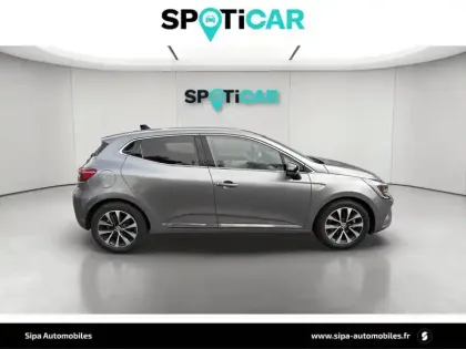 Photo 81 Renault Clio  E-Tech full hybrid 145