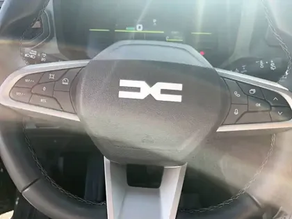 Photo 14 Dacia Duster  Hybrid 140