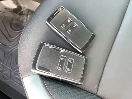 Photo 24 Dacia Duster  Hybrid 140