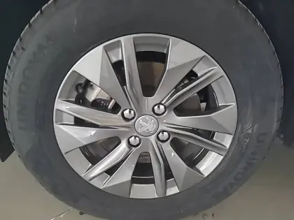 Photo 12 Peugeot 2008 Gén. II Ph1 NG Style 5