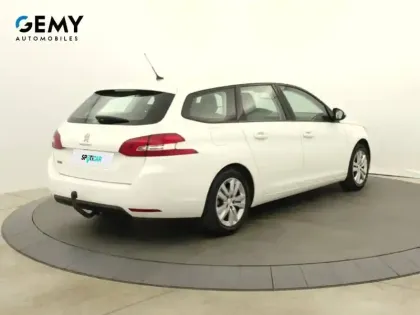 Photo 65 Peugeot 308  SW PureTech 110ch S&S BVM6