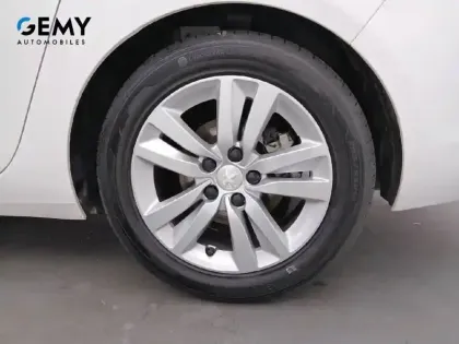 Photo 58 Peugeot 308  SW PureTech 110ch S&S BVM6