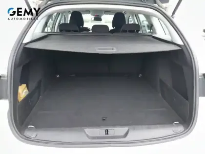 Photo 37 Peugeot 308  SW PureTech 110ch S&S BVM6