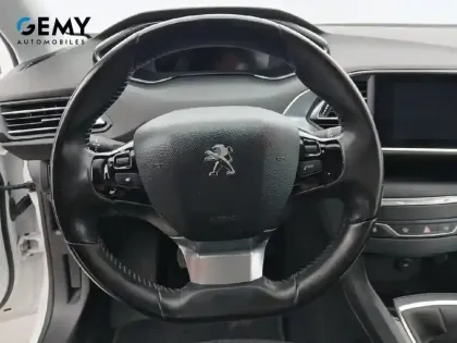 Photo 60 Peugeot 308  SW PureTech 110ch S&S BVM6