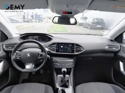 Photo 7 Peugeot 308  SW PureTech 110ch S&S BVM6