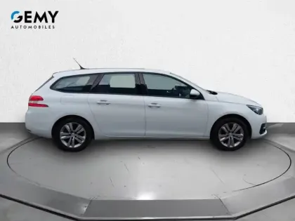 Photo 19 Peugeot 308  SW PureTech 110ch S&S BVM6