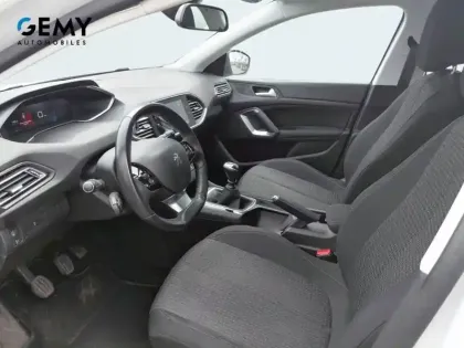 Photo 40 Peugeot 308  SW PureTech 110ch S&S BVM6