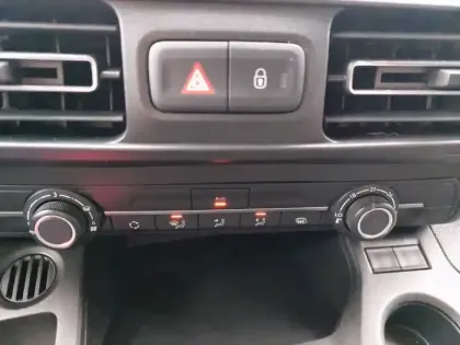 Photo 18 Peugeot Partner  FOURGON M 1000 KG BLUEHDI 100 S&S BVM6