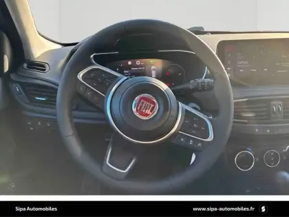 Photo 14 Fiat Tipo Gén. II Ph2 MY23 Cross 5