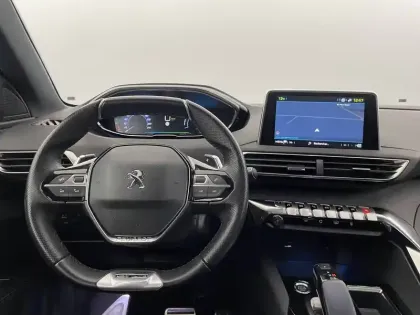 Photo 89 Peugeot 3008  Hybrid 225 e-EAT8