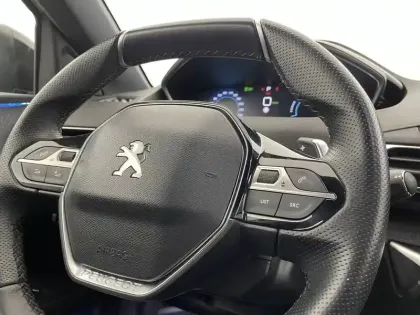 Photo 98 Peugeot 3008  Hybrid 225 e-EAT8