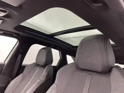 Photo 23 Peugeot 3008  Hybrid 225 e-EAT8