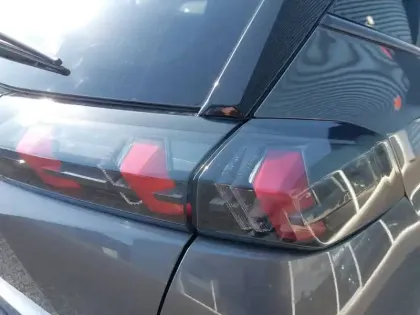 Photo 16 Peugeot 2008  BlueHDi 110 S&S BVM6