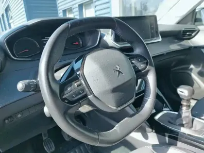 Photo 8 Peugeot 2008  BlueHDi 110 S&S BVM6