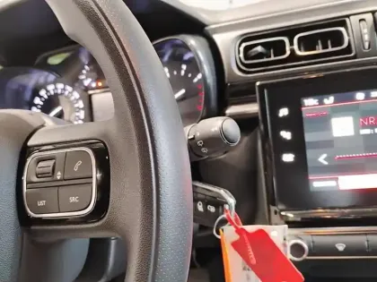 Photo 17 Citroën C3  PureTech 83 S&S BVM5 Shine