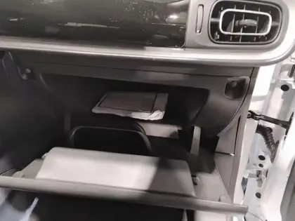 Photo 15 Citroën C3  PureTech 83 S&S BVM5 Shine