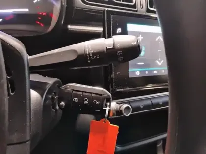 Photo 17 Citroën C3  PureTech 83 S&S BVM5 Shine