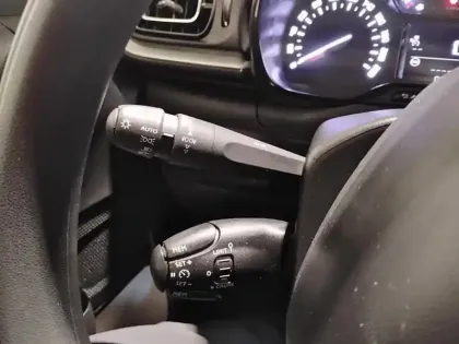 Photo 16 Citroën C3  PureTech 83 S&S BVM5 Shine