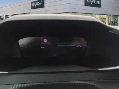 Photo 20 Peugeot 2008  PureTech 100 S&S BVM6 Allure