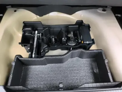 Photo 26 Peugeot 2008  PureTech 100 S&S BVM6 Allure