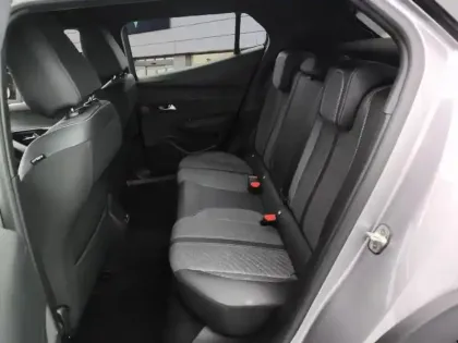 Photo 22 Peugeot 2008  PureTech 100 S&S BVM6 Allure