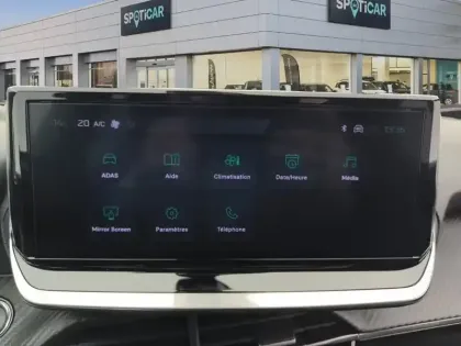 Photo 21 Peugeot 2008  PureTech 100 S&S BVM6 Allure